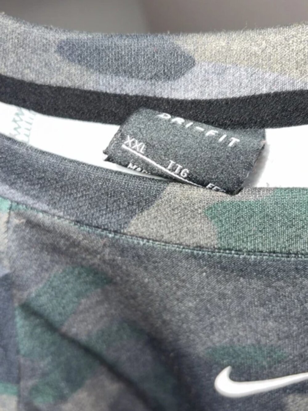 Nike Dri-FIT Camo Cropped Sweatshirt XXL - Picture 2 of 4